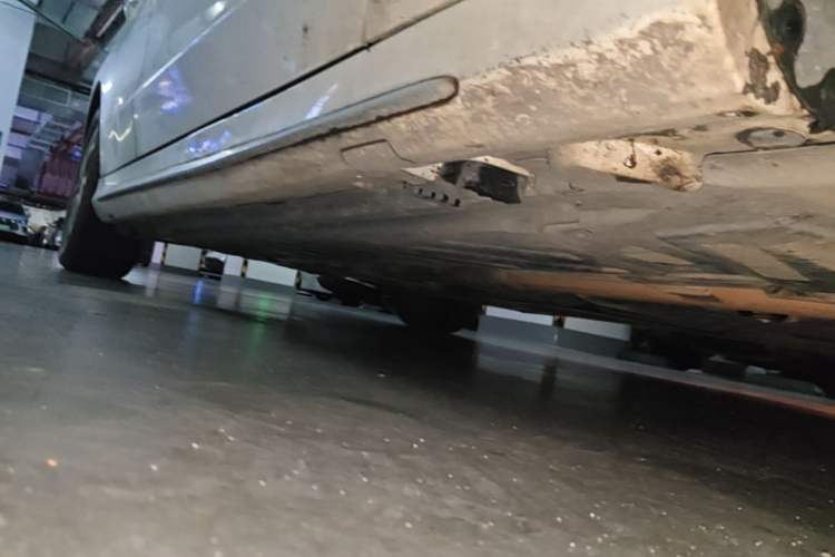 Used Mercedes-Benz C-Class 2017 C 180 L Sport Edition Right Side Sill