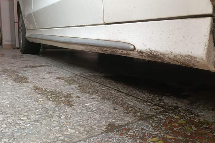 Used Mercedes-Benz C-Class 2017 C 180 L Sport Edition Right Side Sill