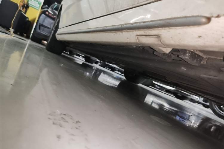 Used Mercedes-Benz C-Class 2017 Restyled C 180 L Fashion Edition Sport Version Right Side Sill