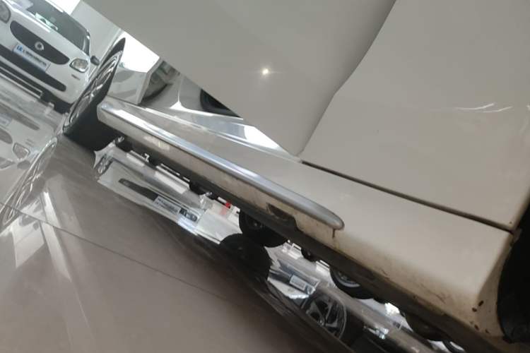 Used Mercedes-Benz C-Class 2017 C 180 L Sport Edition Right Side Sill