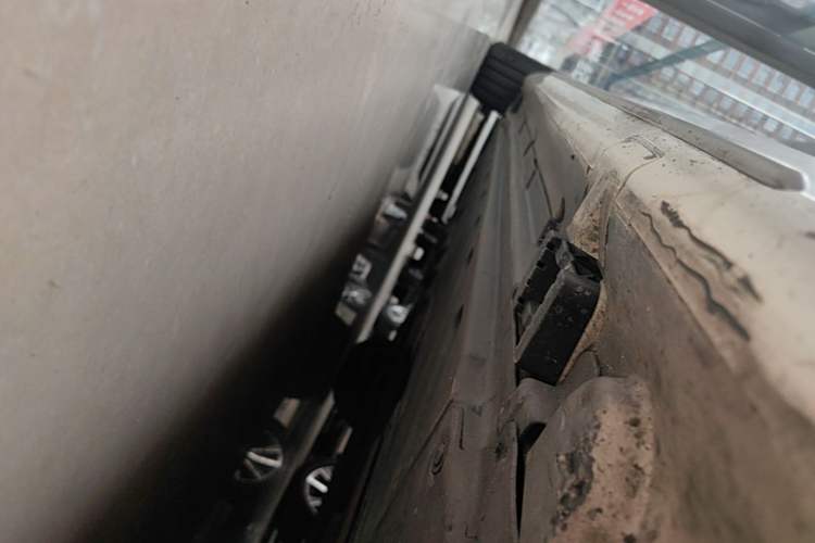 Used Mercedes-Benz C-Class 2017 C 200 L Sport Edition Right Side Sill