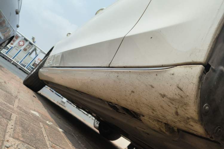 Used Mercedes-Benz C-Class 2017 C 180 L Right Side Sill