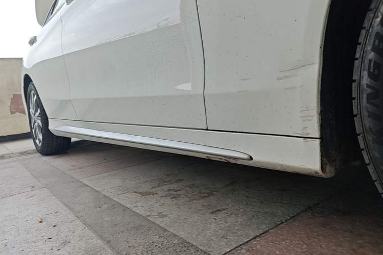 Used Mercedes-Benz C-Class 2017 Restyled C 180 L Fashion Edition Sport Version Right Side Sill