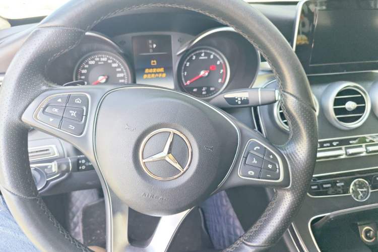 Used Mercedes-Benz C-Class 2017 C 180 Estate Steering Wheel
