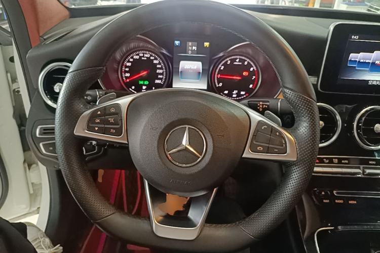 Used Mercedes-Benz C-Class 2017 C 200 Sport Edition 4MATIC Steering Wheel