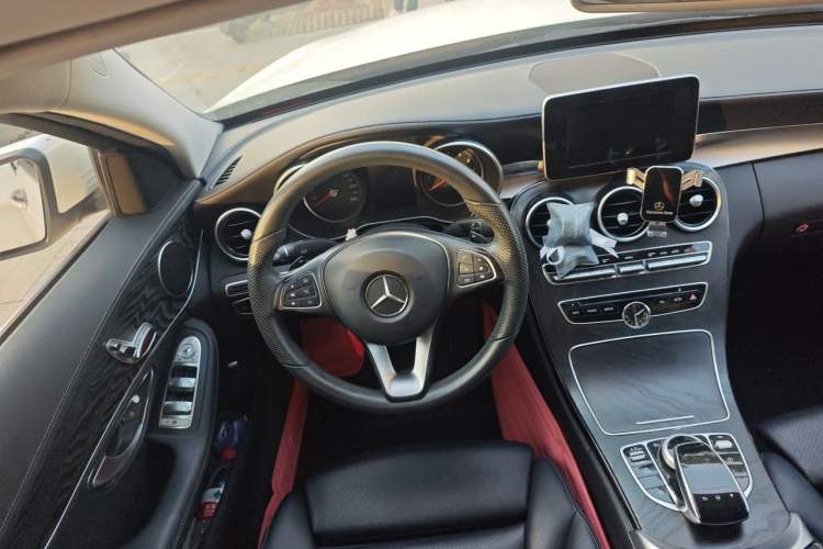 Used Mercedes-Benz C-Class 2017 C 180 L Sport Edition Steering Wheel