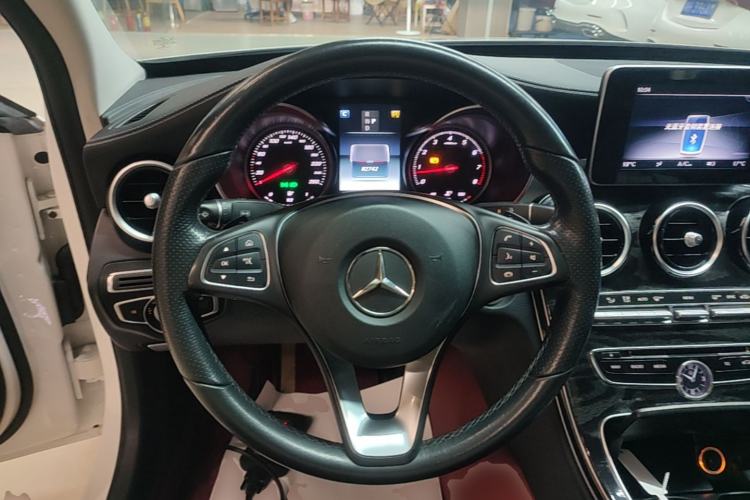 Used Mercedes-Benz C-Class 2017 Facelift C 200 L Sport Edition Steering Wheel