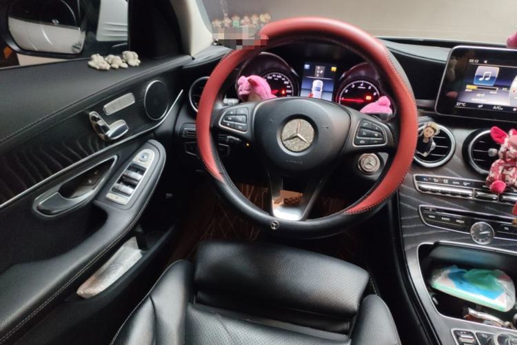 Used Mercedes-Benz C-Class 2017 Facelift C 200 L Sport Edition Steering Wheel