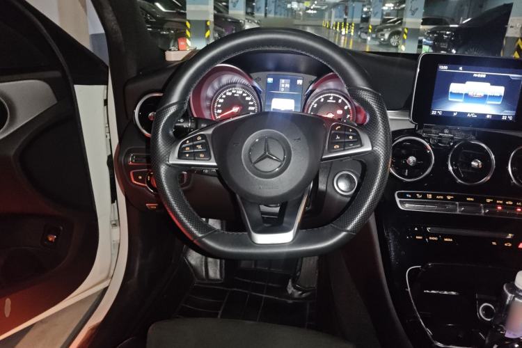 Used Mercedes-Benz C-Class 2017 C 200 Sport Edition Steering Wheel
