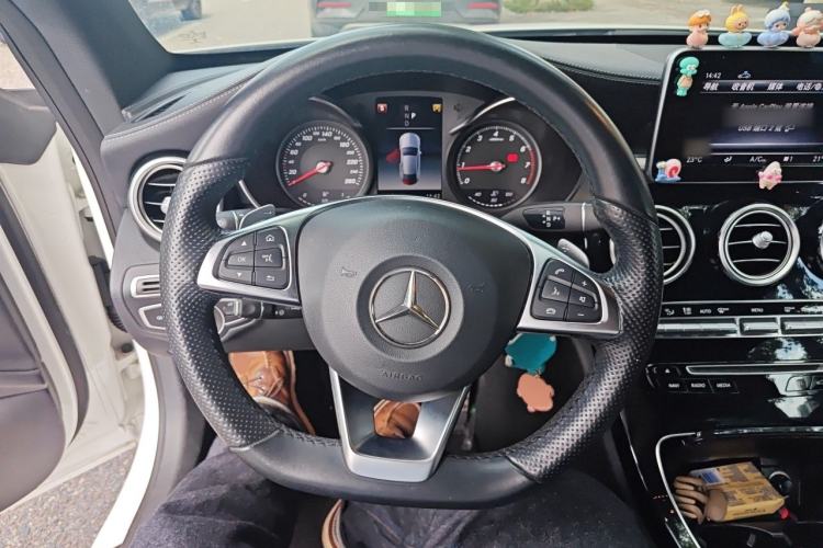 Used Mercedes-Benz C-Class 2017 Facelift C 200 Coupe Steering Wheel