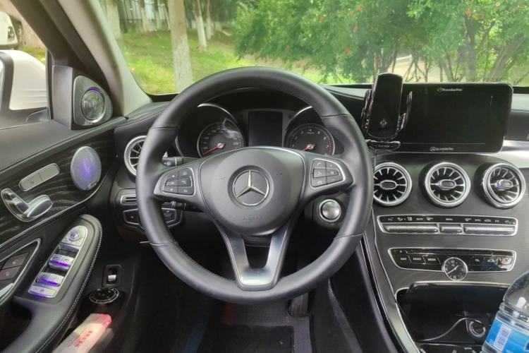 Used Mercedes-Benz C-Class 2017 Facelift C 200 L Sport Edition Steering Wheel
