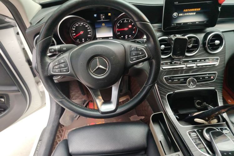Used Mercedes-Benz C-Class 2017 Facelift C 200 L Sport Edition Steering Wheel