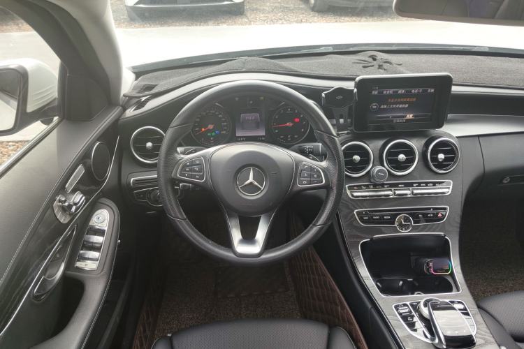 Used Mercedes-Benz C-Class 2017 C 200 L Sport Edition Steering Wheel