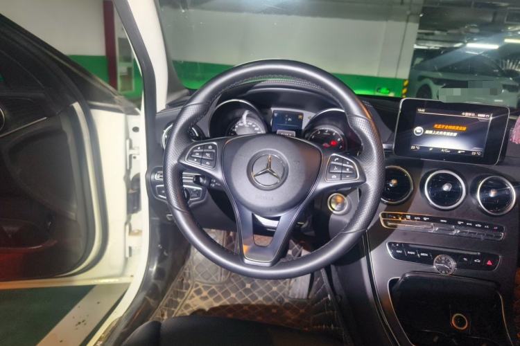 Used Mercedes-Benz C-Class 2017 C 200 L 4MATIC Sport Edition Steering Wheel