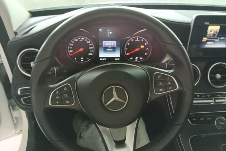 Used Mercedes-Benz C-Class 2017 C 200 L Sport Edition Steering Wheel