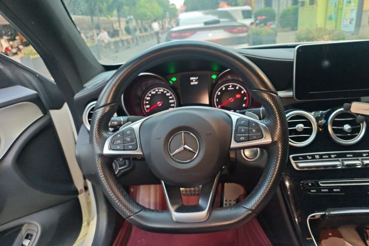 Used Mercedes-Benz C-Class 2017 Facelift C 200 Coupe Steering Wheel