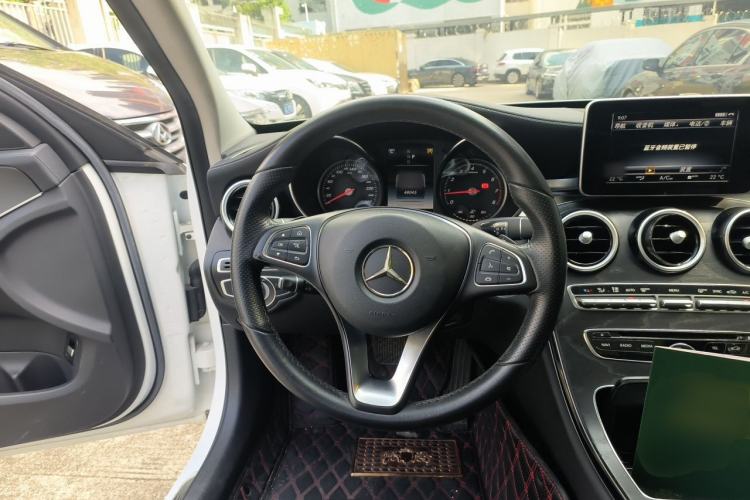 Used Mercedes-Benz C-Class 2017 Facelift C 200 L Sport Edition Steering Wheel