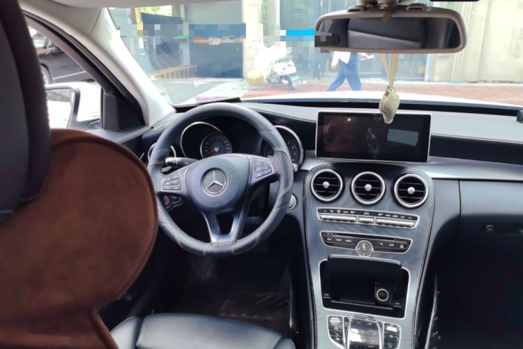 Used Mercedes-Benz C-Class 2017 Facelift C 200 L Sport Edition Steering Wheel