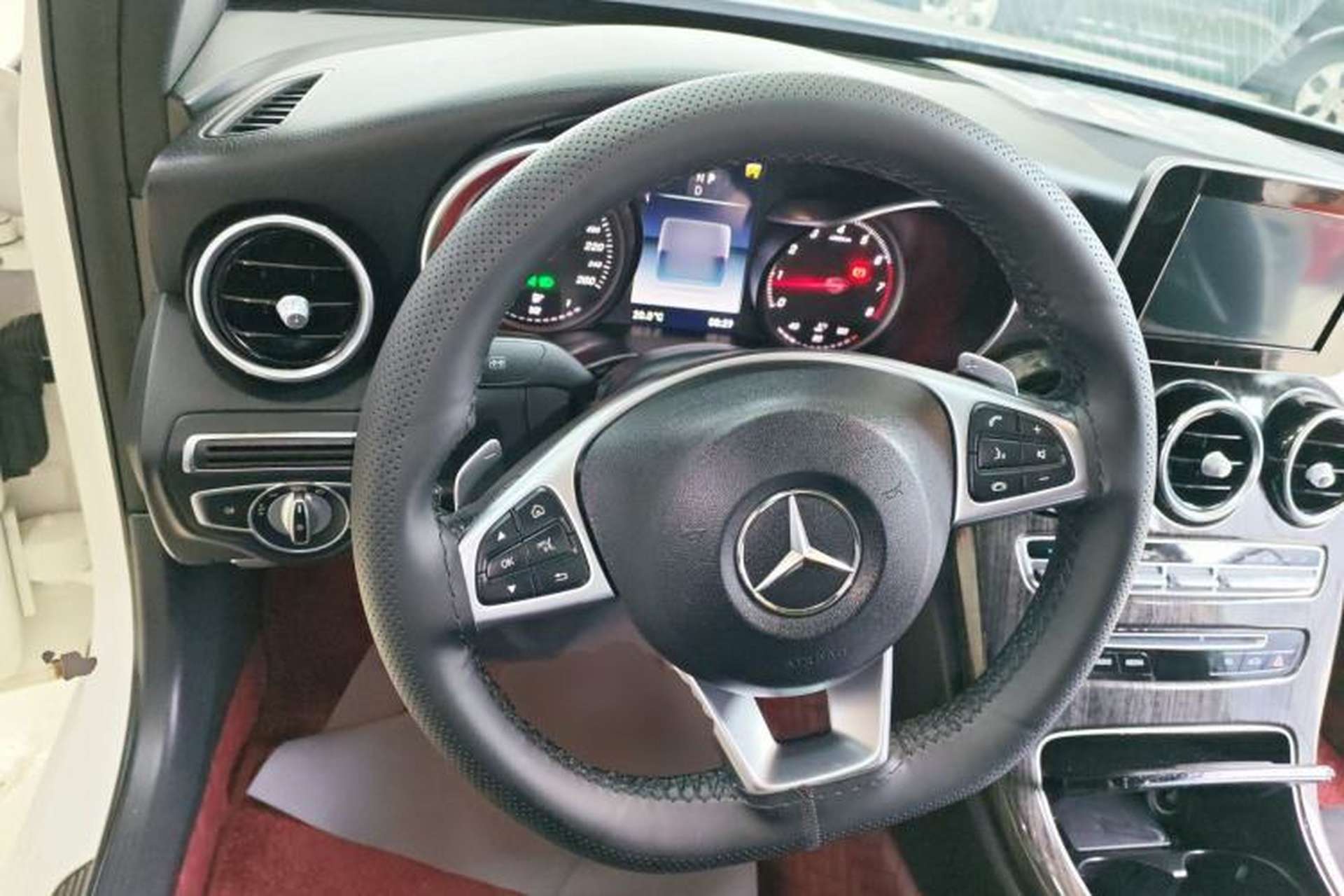 Used Mercedes-Benz C-Class 2017 Restyled C 200 Sport Edition Steering Wheel