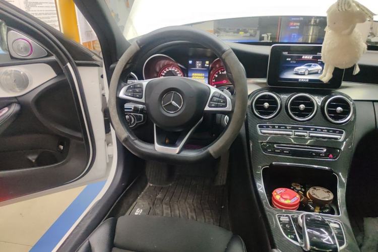 Used Mercedes-Benz C-Class 2017 Restyled C 200 Sport Edition Steering Wheel
