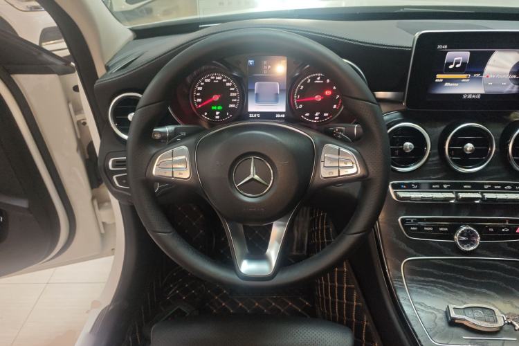 Used Mercedes-Benz C-Class 2017 Facelift C 200 L Sport Edition Steering Wheel