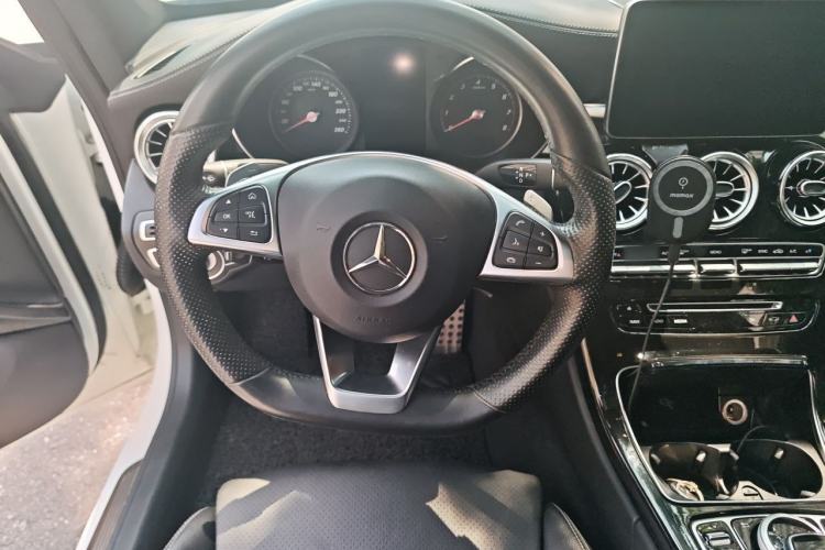 Used Mercedes-Benz C-Class 2017 Facelift C 200 Coupe Steering Wheel