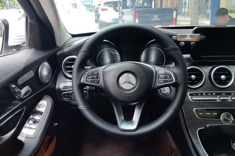 Used Mercedes-Benz C-Class 2017 Facelift C 200 L Sport Edition Steering Wheel