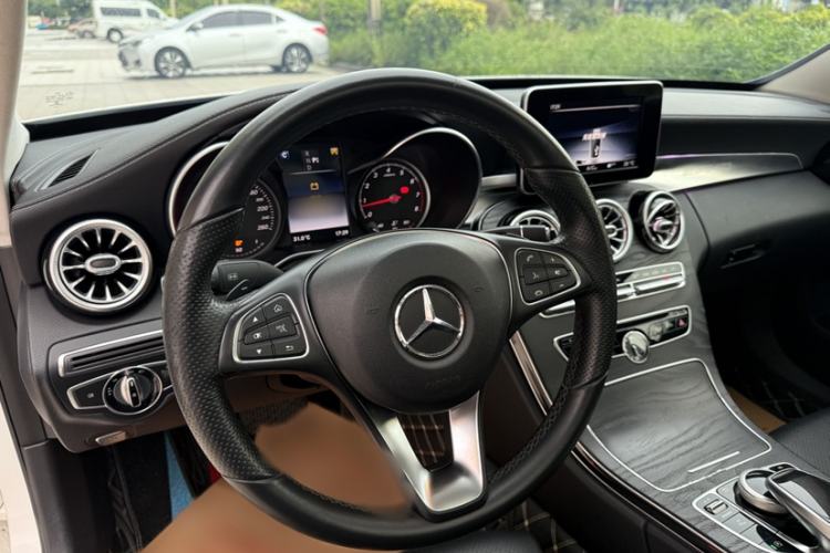 Used Mercedes-Benz C-Class 2017 C 200 L Sport Edition Steering Wheel