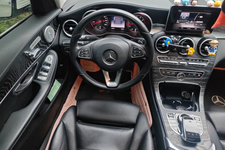 Used Mercedes-Benz C-Class 2017 Facelift C 200 L Sport Edition Steering Wheel