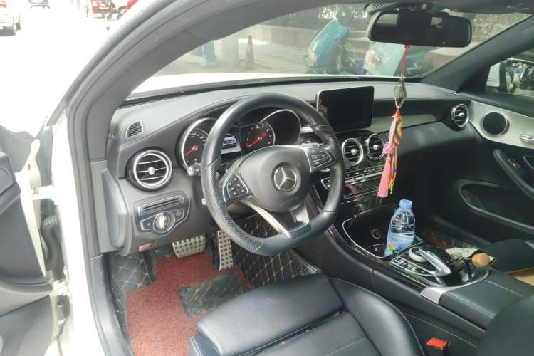 Used Mercedes-Benz C-Class 2017 C 200 4MATIC Coupe Steering Wheel