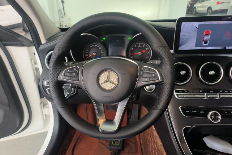 Used Mercedes-Benz C-Class 2017 Facelift C 200 L Sport Edition Steering Wheel