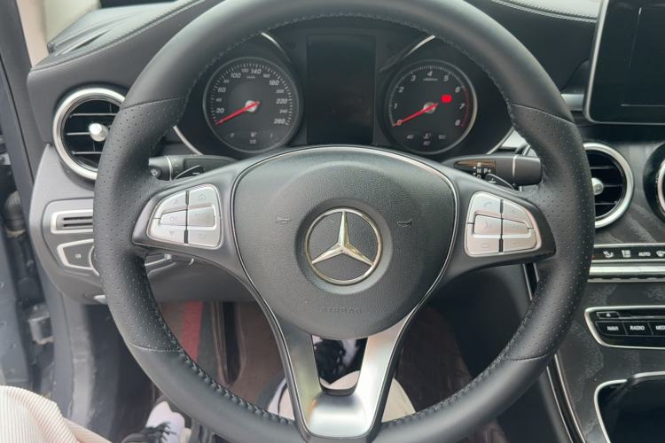 Used Mercedes-Benz C-Class 2017 Facelift C 200 L Sport Edition Steering Wheel