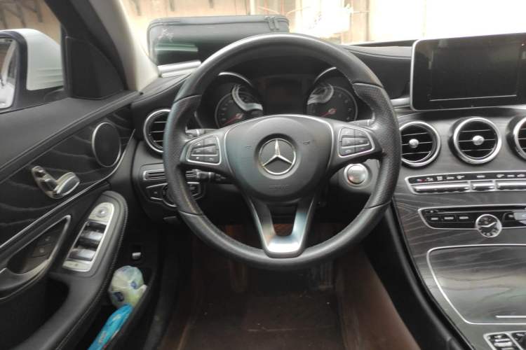 Used Mercedes-Benz C-Class 2017 Restyled C 180 L Fashion Edition Sport Version Steering Wheel