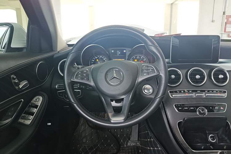 Used Mercedes-Benz C-Class 2017 Restyled C 180 L Fashion Edition Sport Version Steering Wheel