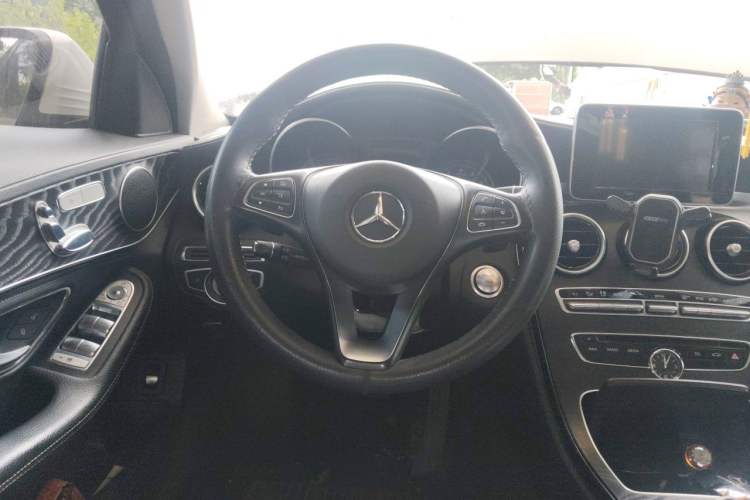 Used Mercedes-Benz C-Class 2017 Facelift C 200 L Sport Edition Steering Wheel