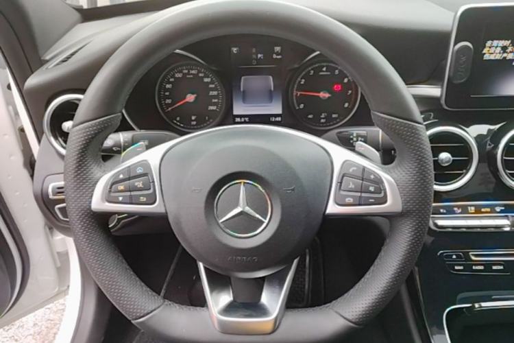 Used Mercedes-Benz C-Class 2017 Restyled C 200 Sport Edition Steering Wheel