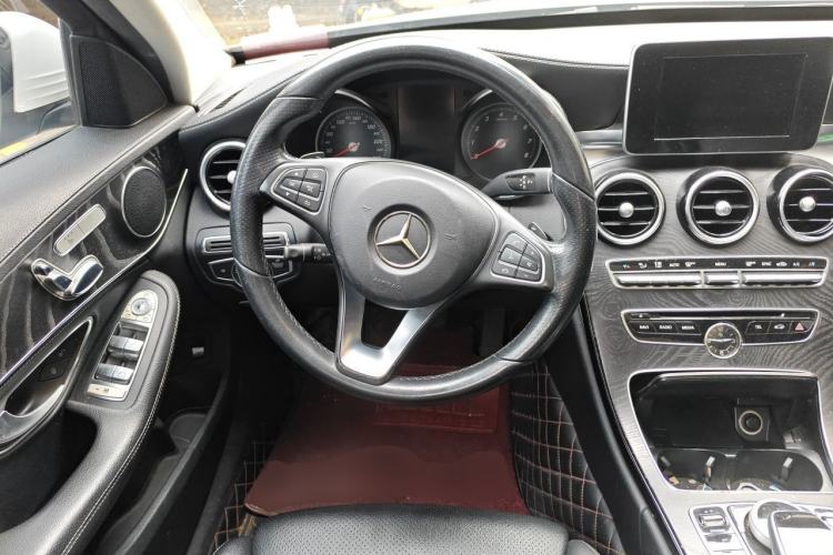 Used Mercedes-Benz C-Class 2017 Facelift C 200 L Sport Edition Steering Wheel