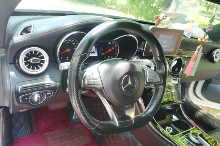 Used Mercedes-Benz C-Class 2017 C 200 4MATIC Coupe Steering Wheel