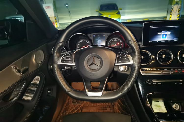 Used Mercedes-Benz C-Class 2017 Restyled C 200 Sport Edition Steering Wheel