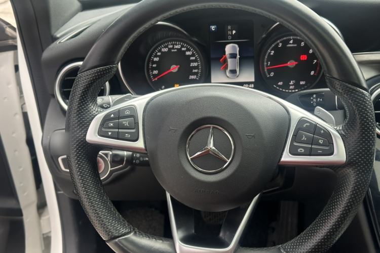 Used Mercedes-Benz C-Class 2017 Restyled C 200 Sport Edition Steering Wheel