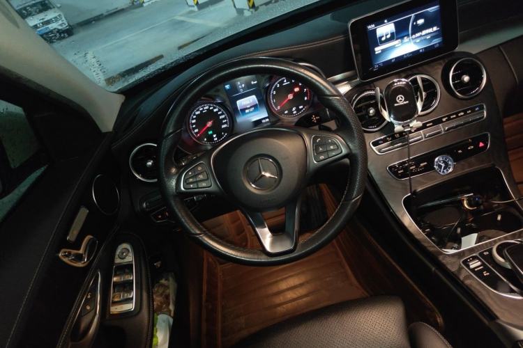 Used Mercedes-Benz C-Class 2017 C 200 L Sport Edition Steering Wheel