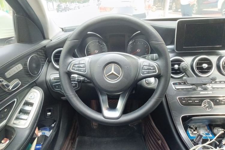 Used Mercedes-Benz C-Class 2017 Facelift C 200 L Sport Edition Steering Wheel