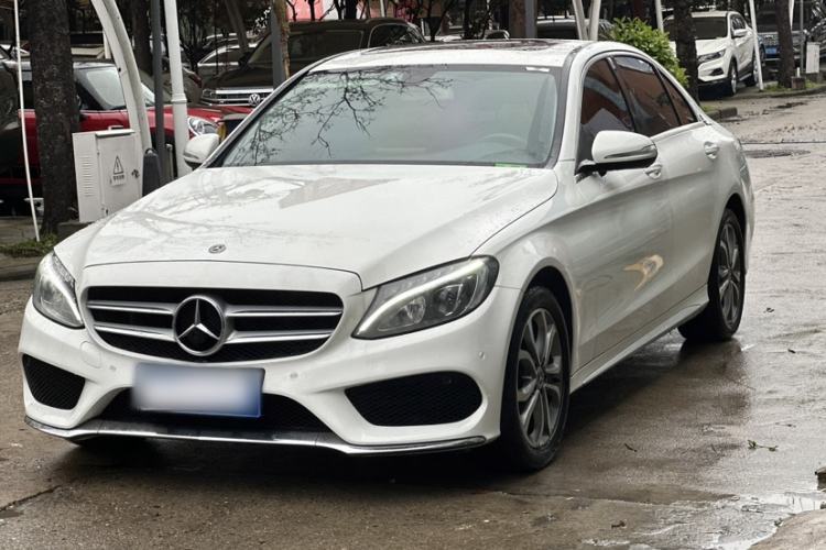 Used Mercedes-Benz C-Class 2017 Restyled C 180 L Fashion Edition Sport Version Guazi used car, China used car export, Used car for sale, Used  cars, Cheapest cars for sale