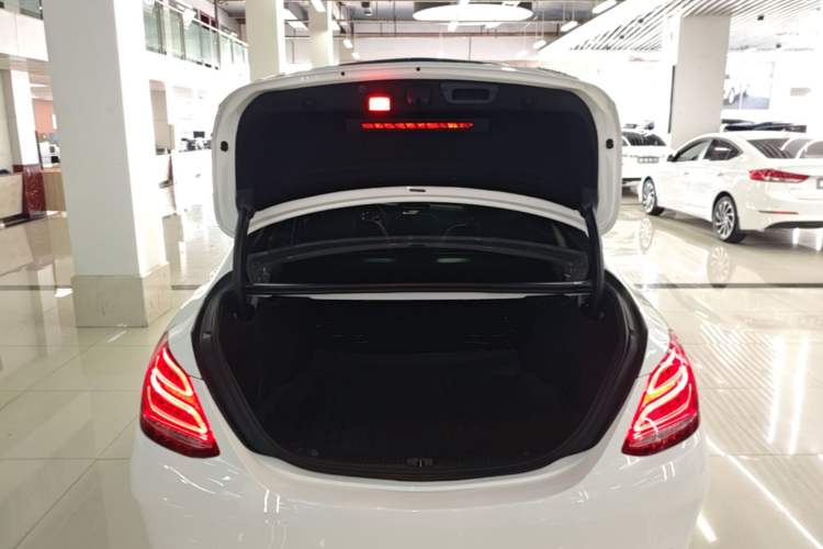Used Mercedes-Benz C-Class 2017 C 200 Sport Edition Trunk