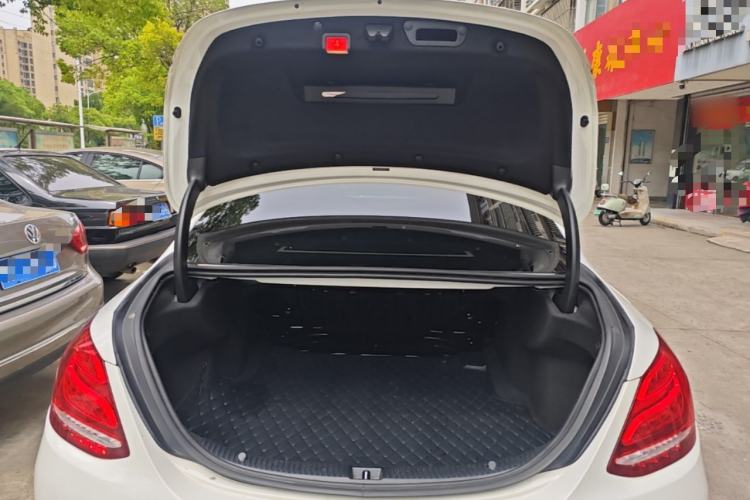 Used Mercedes-Benz C-Class 2017 Facelift C 200 L Sport Edition Trunk