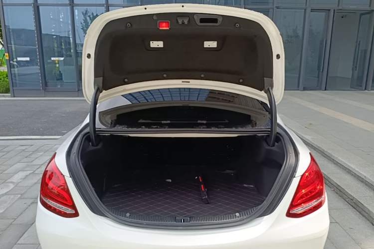 Used Mercedes-Benz C-Class 2017 C 180 L Trunk