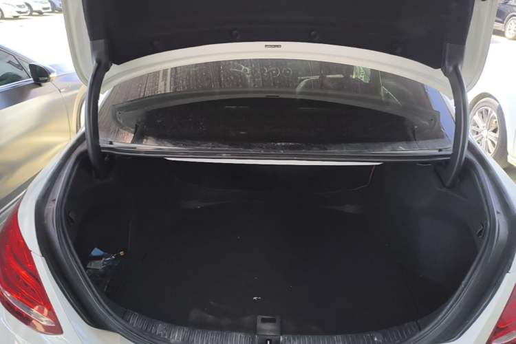 Used Mercedes-Benz C-Class 2017 C 200 Sport Edition Trunk