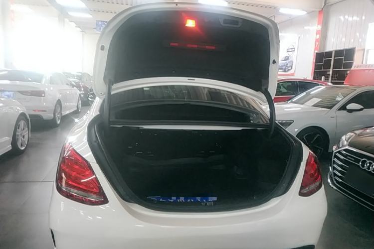 Used Mercedes-Benz C-Class 2017 Facelift C 200 L Sport Edition Trunk