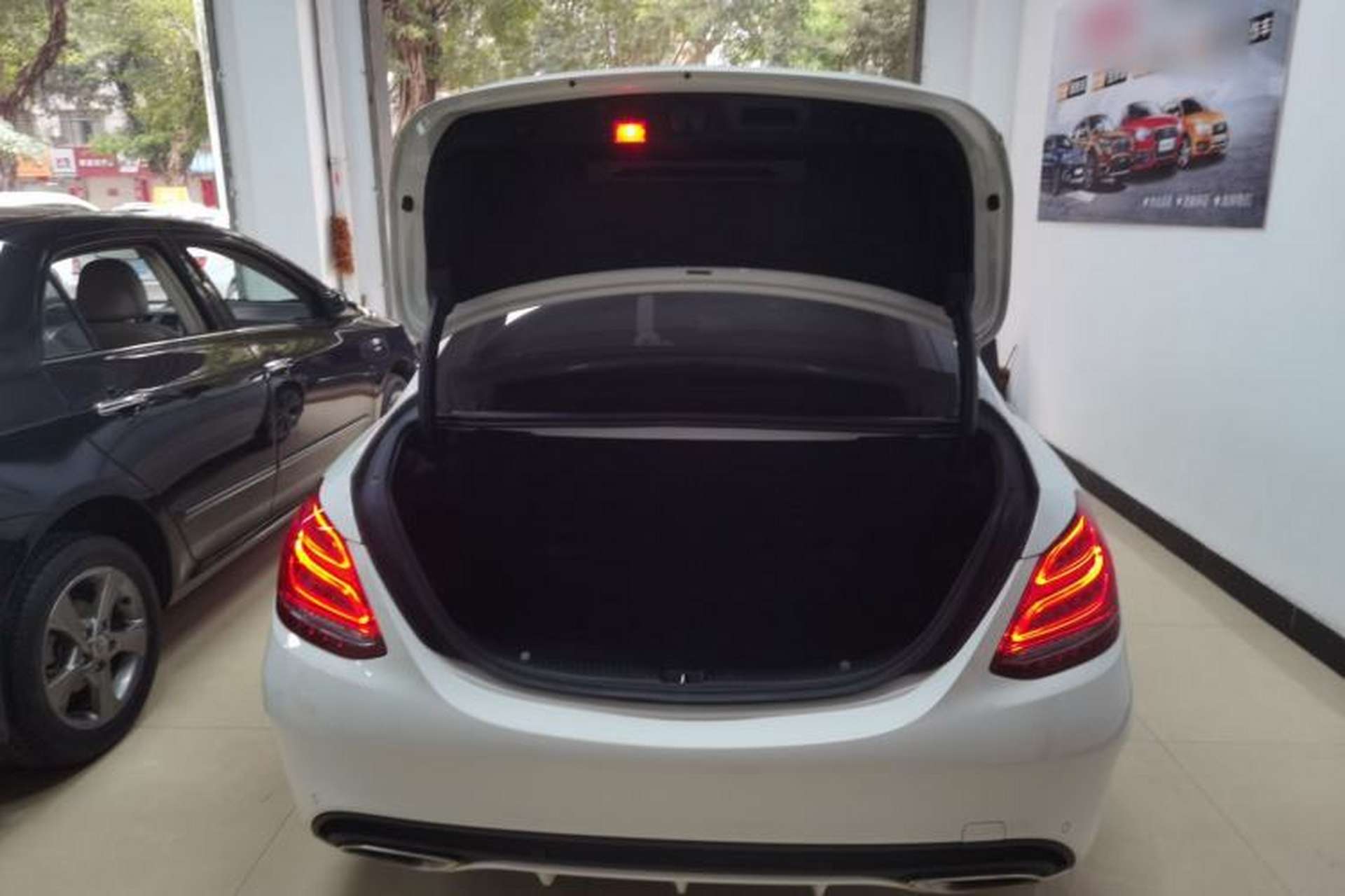 Used Mercedes-Benz C-Class 2017 C 200 L 4MATIC Sport Edition Trunk