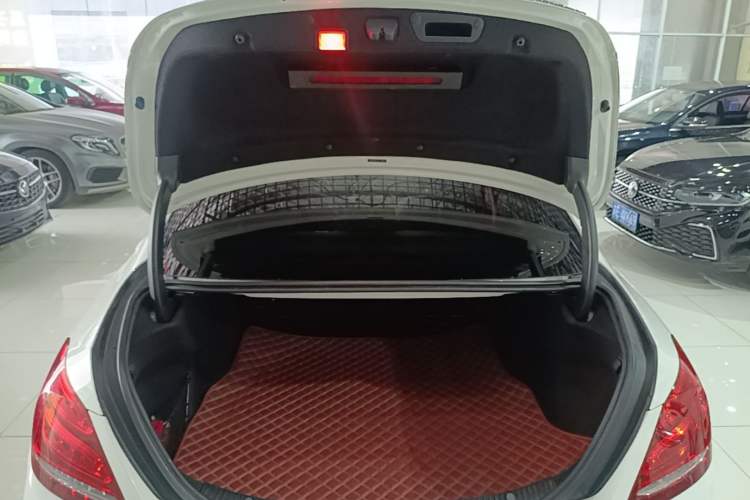 Used Mercedes-Benz C-Class 2017 C 200 Sport Edition 4MATIC Trunk